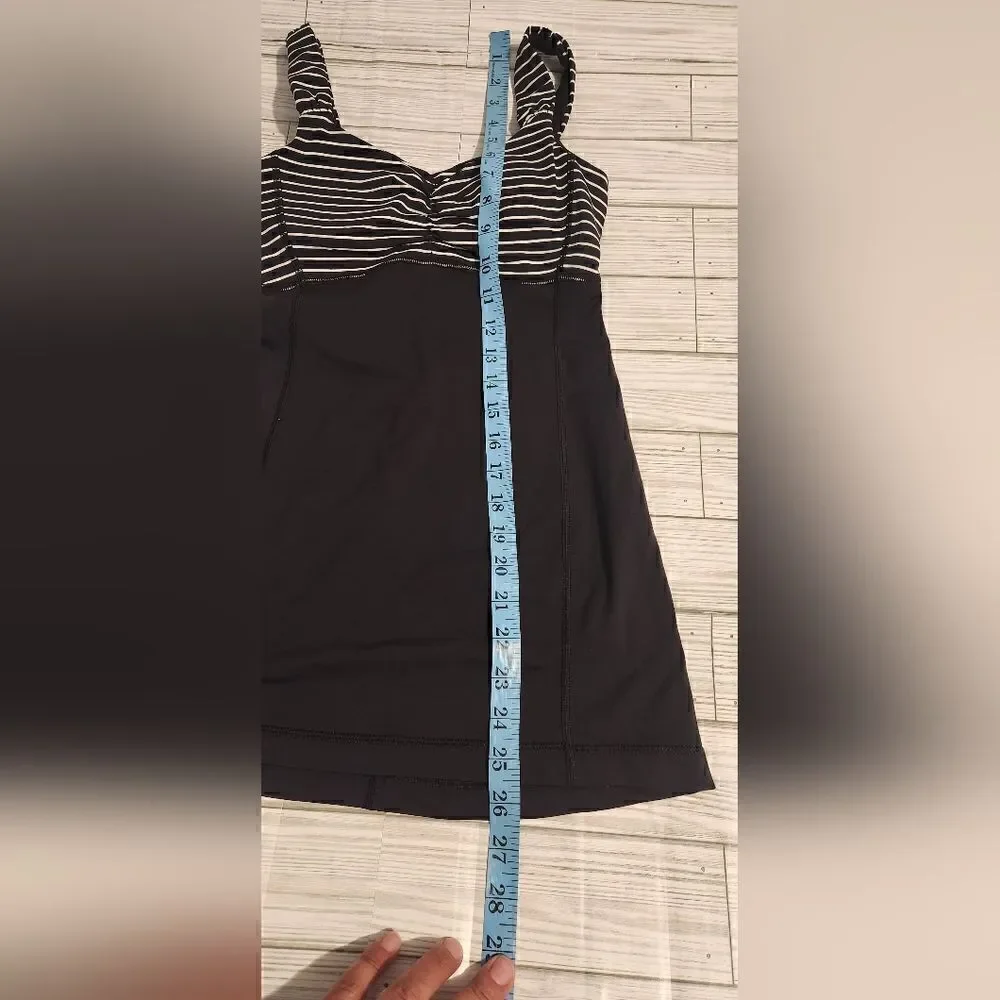 Lululemon Athletica Aria II Black and White Striped Tank Top Size 2